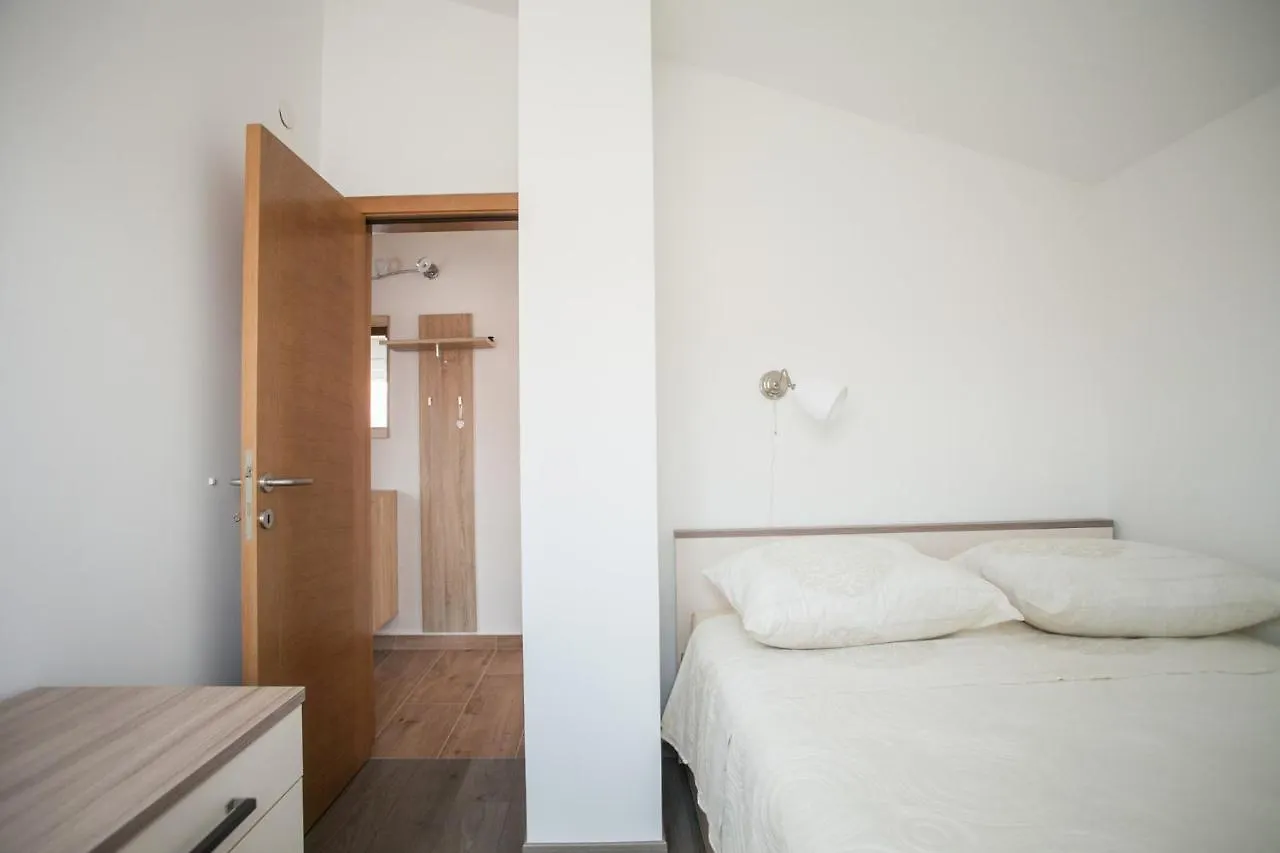 Apartment Zeljana Slatine