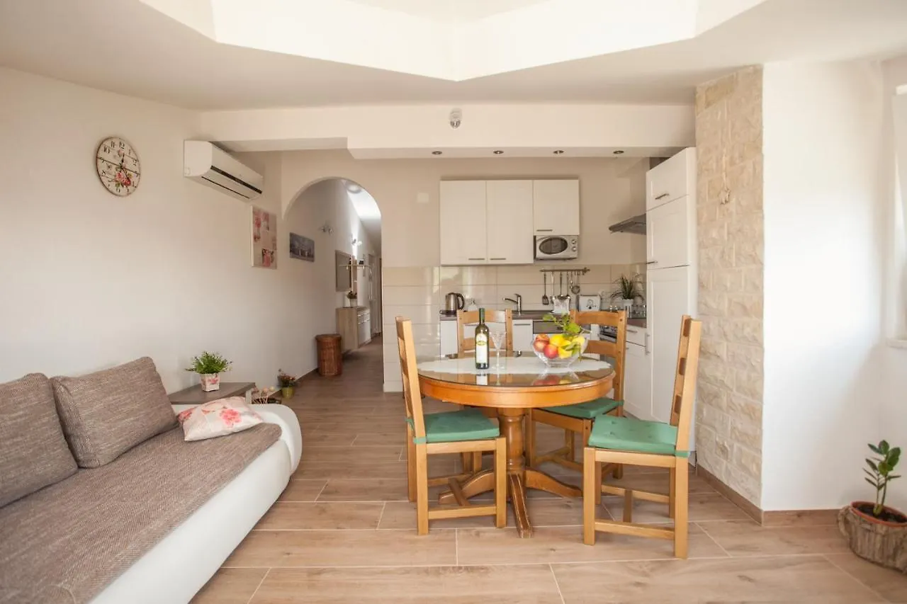 Apartment Zeljana Slatine