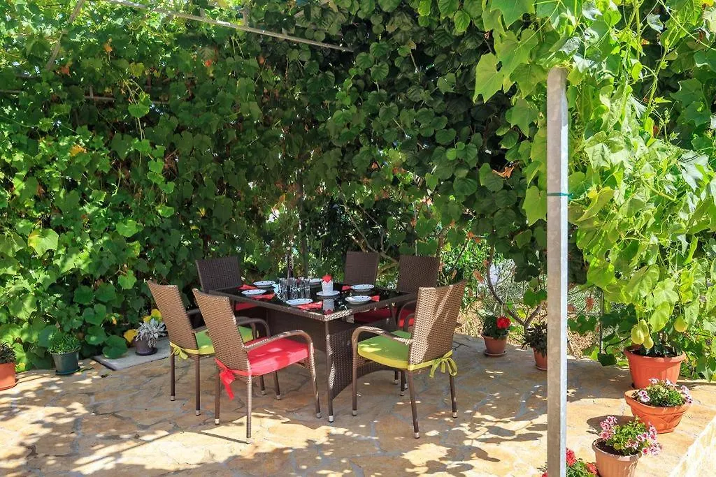 Apartment Zeljana Slatine