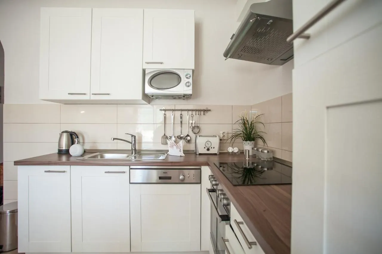 Apartment Zeljana Slatine